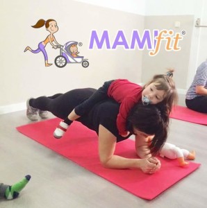 Plancha con niña mayor - Mamifit Plancha con niña mayor - Mamifit